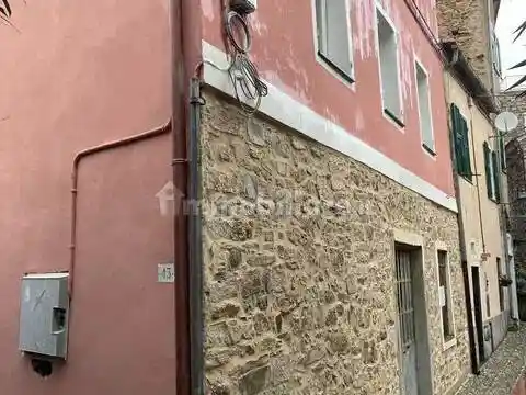 Appartamento in vendita a Costarainera