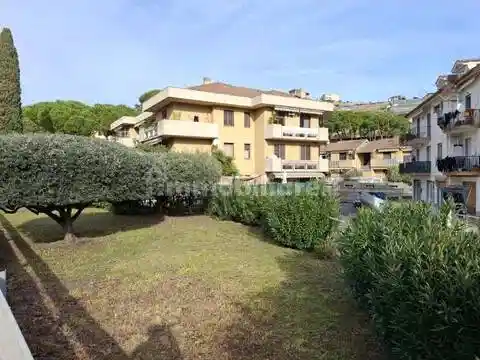 Appartamento in vendita a Imperia