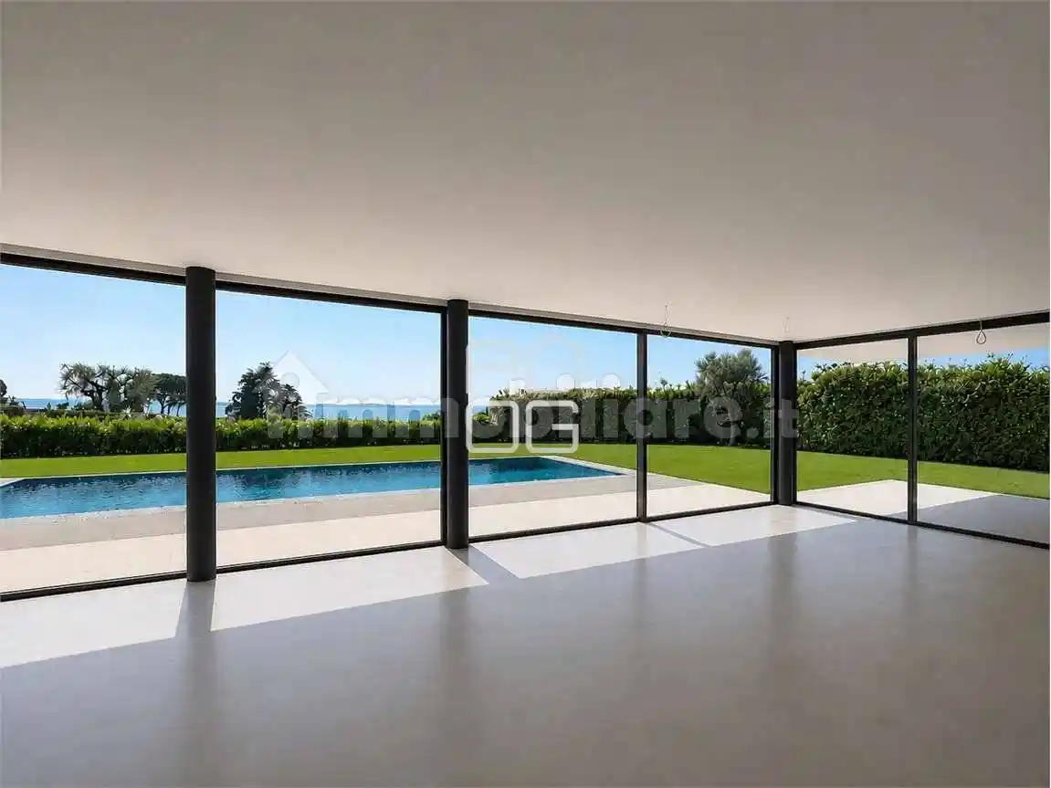 Villa in vendita a Moniga del Garda