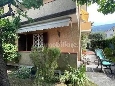 Villa in vendita a Pietrasanta