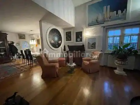 Villa in vendita a Seravezza
