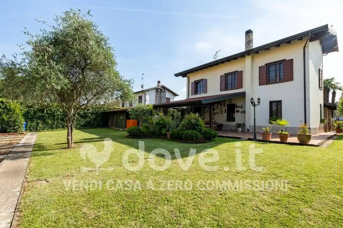Villa in vendita a Settala