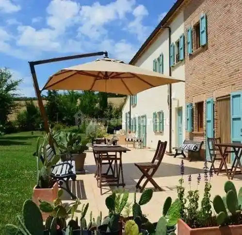 Rustico - Casale in vendita a San Costanzo