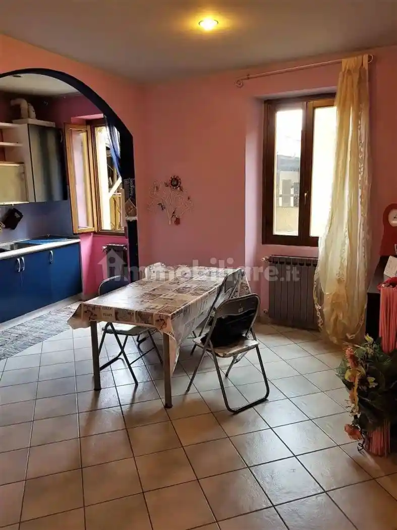 Appartamento in vendita a Fenegrò