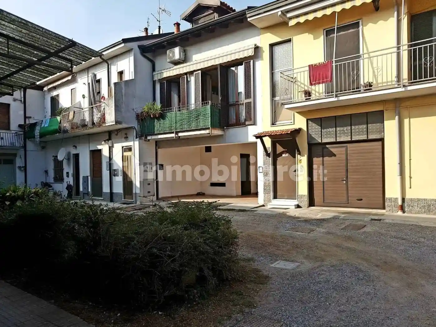 Villa in vendita a Caronno Pertusella