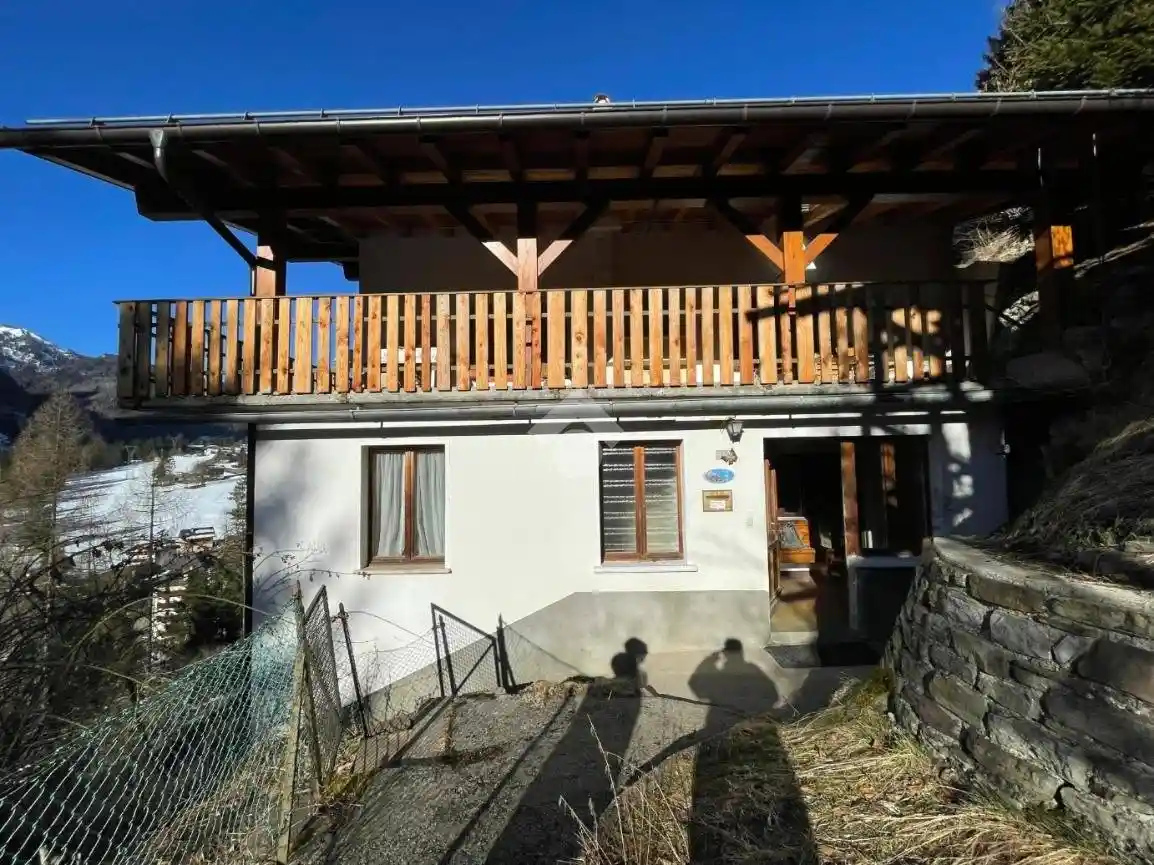 Casa indipendente in vendita a Vallada Agordina