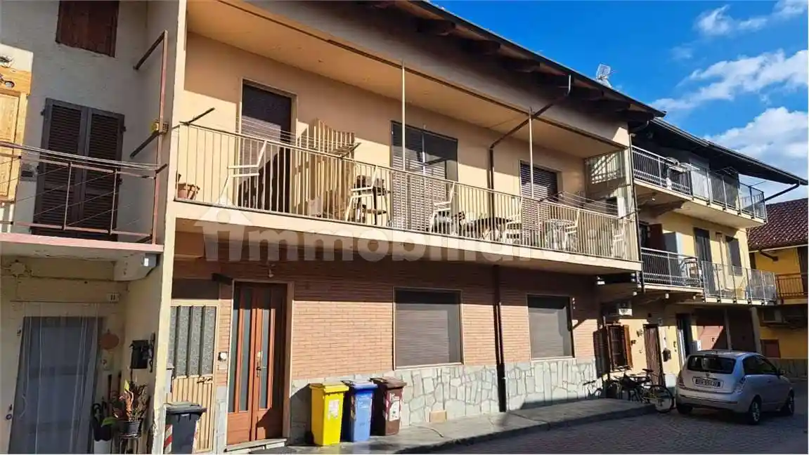 Casa indipendente in vendita a Robassomero