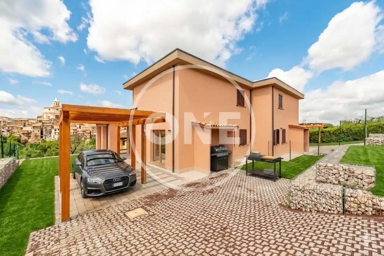 Villa in vendita a Zagarolo