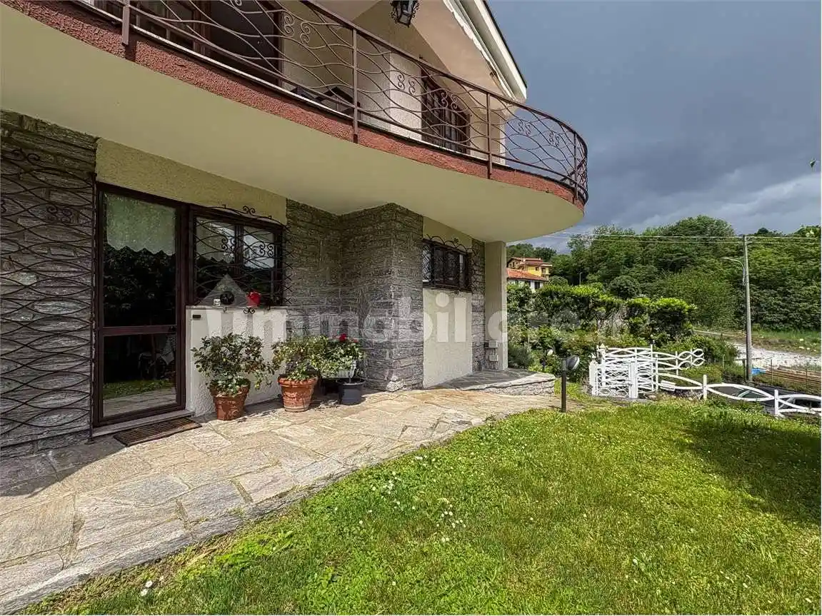 Villa in vendita a Casale Corte Cerro