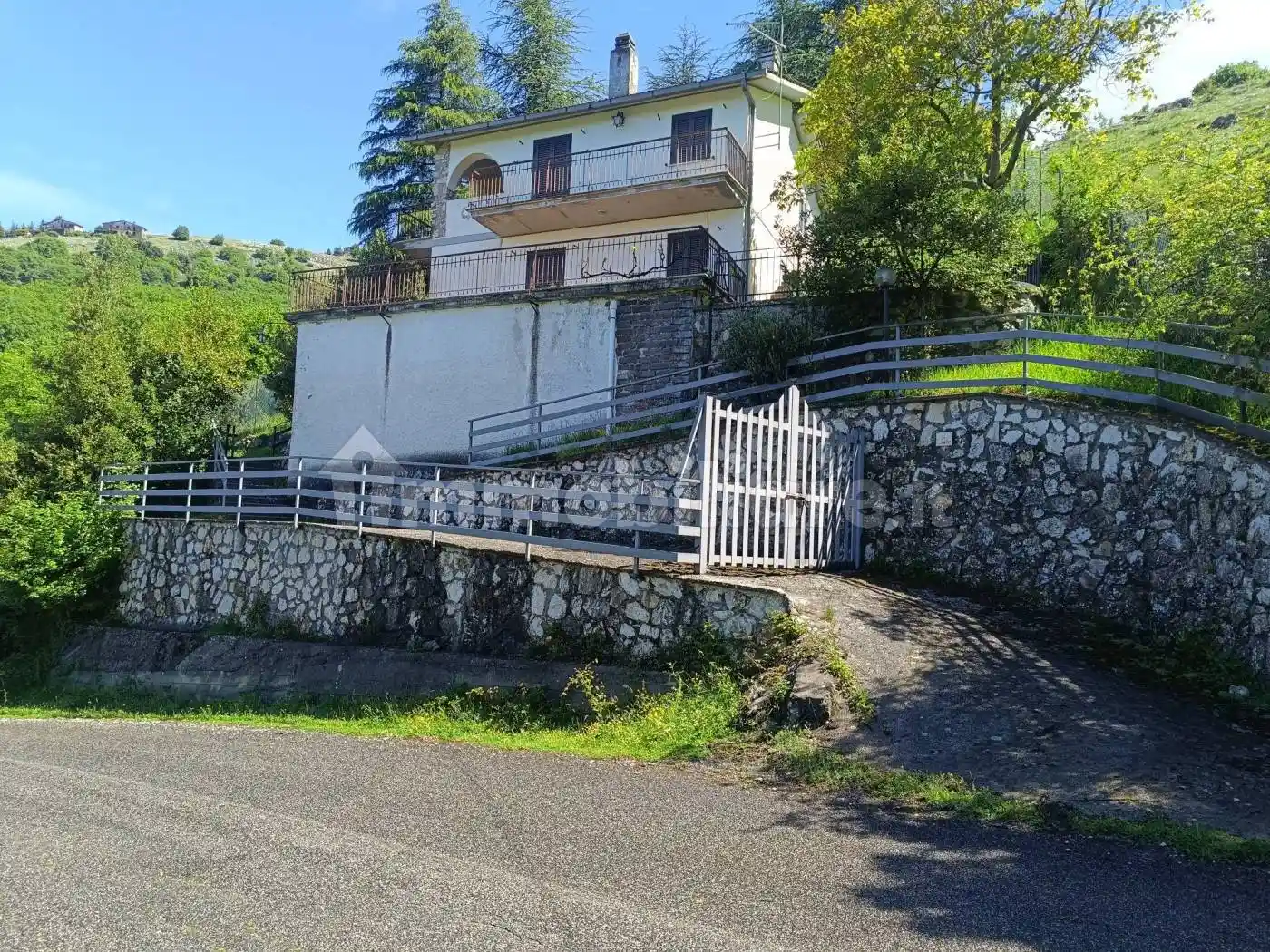 Villa in vendita a Serrone