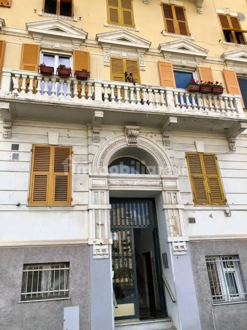 Appartamento in vendita a Genova
