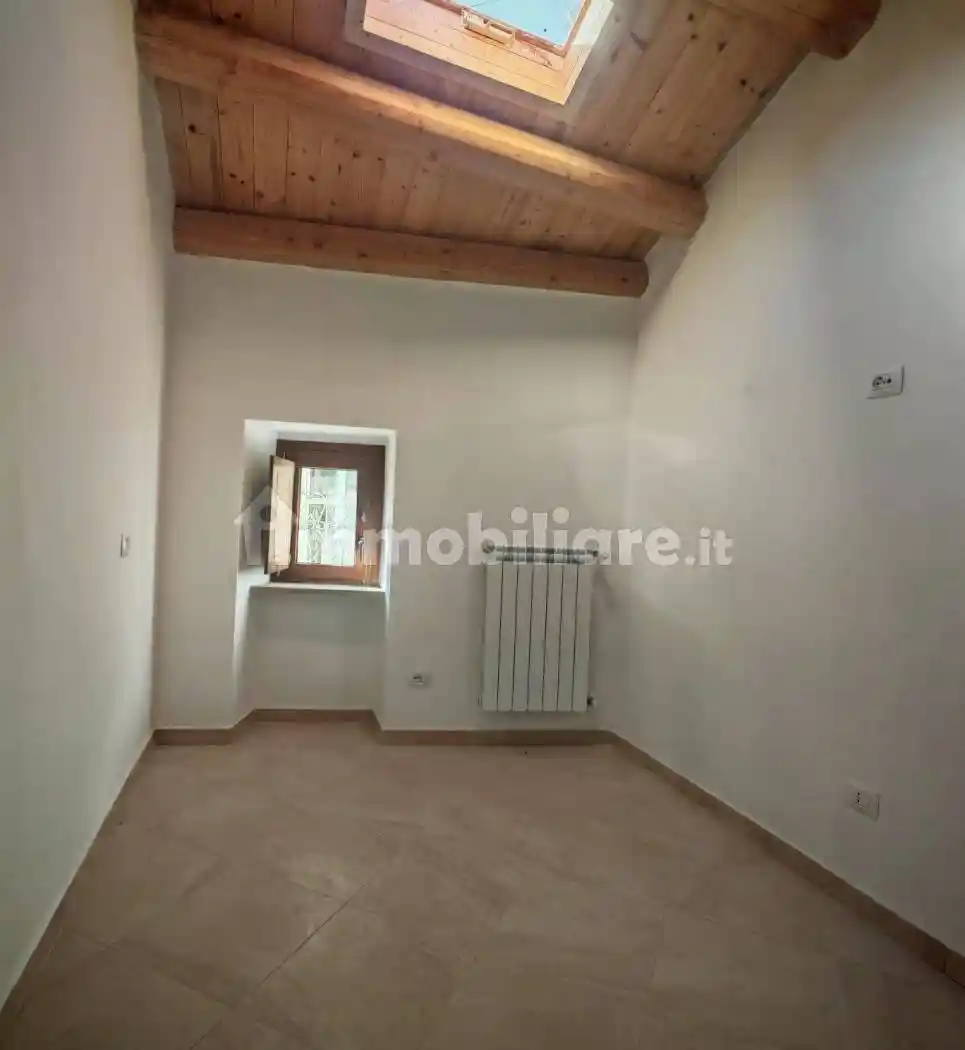 Casa indipendente in vendita a Rocca di Cambio