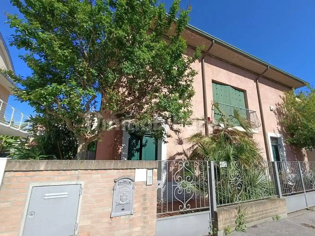 Villa in vendita a Ravenna