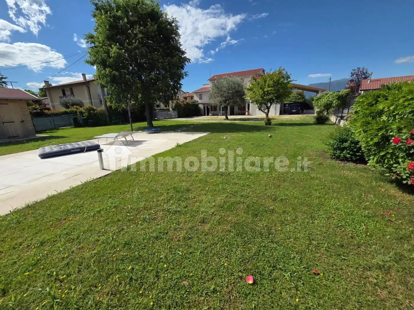 Villa in vendita a Loria