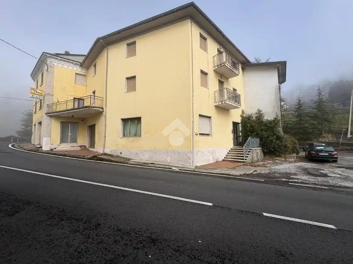 Palazzo - Edificio in vendita a Pistoia