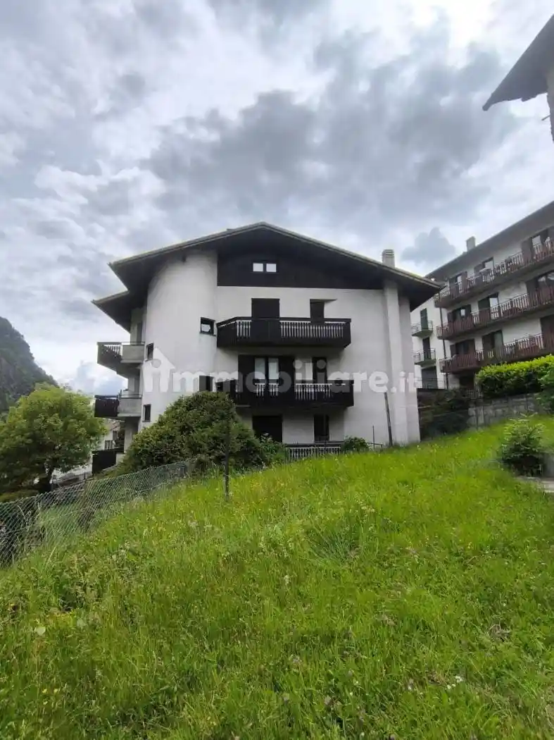 Appartamento in vendita a Chiesa in Valmalenco