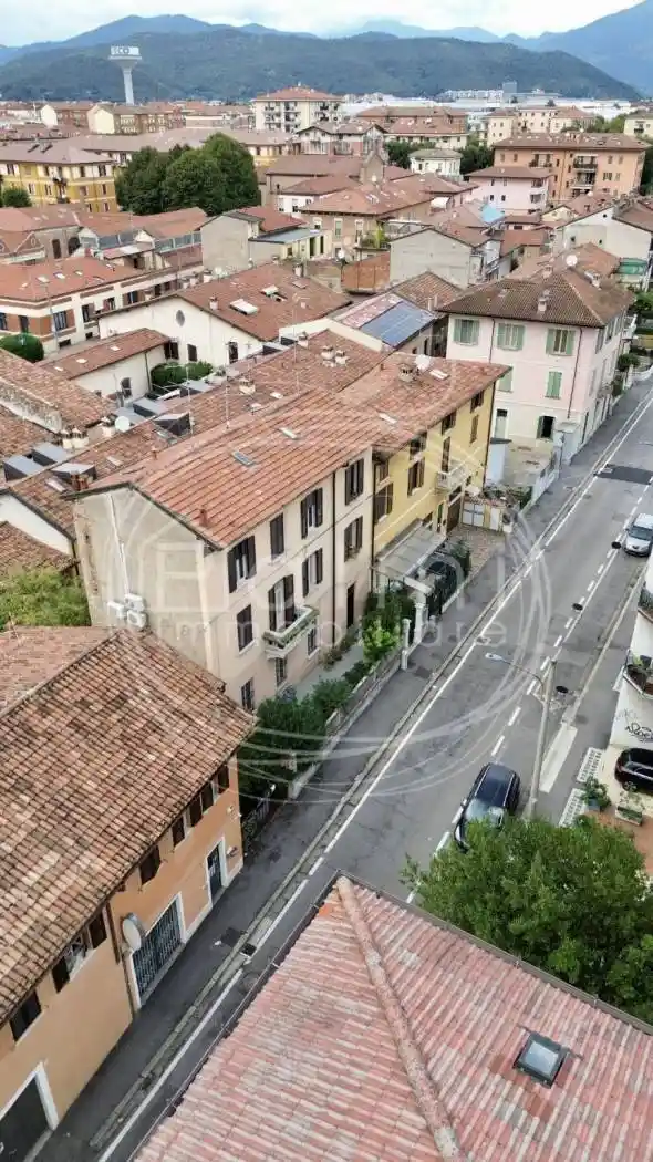 Appartamento in vendita a Brescia