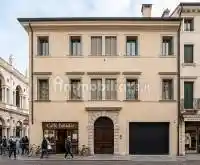 Casa indipendente in vendita a Vicenza