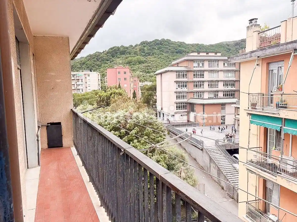 Appartamento in vendita a Genova
