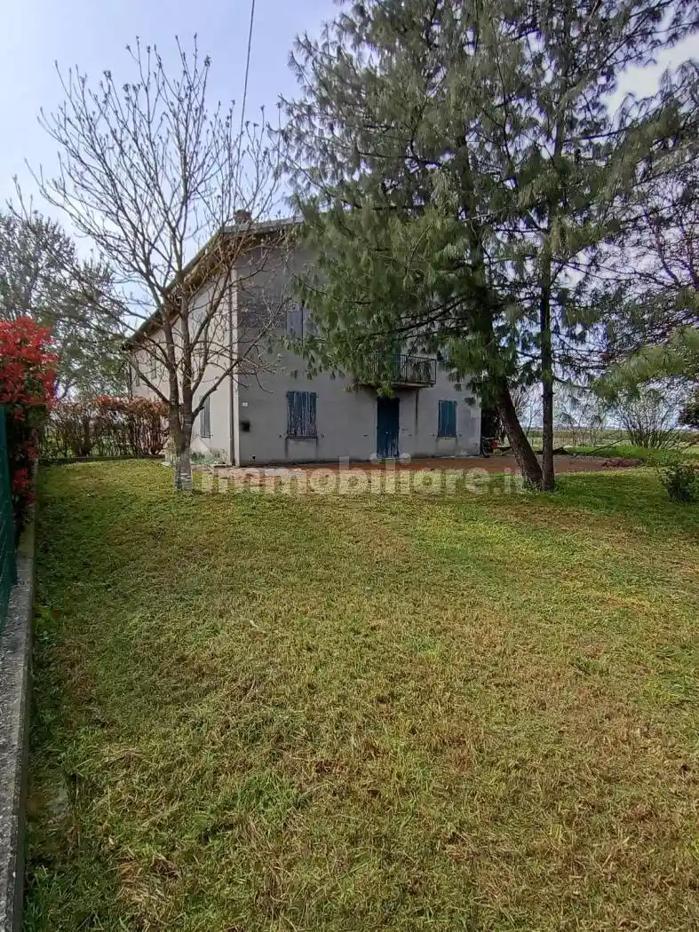 Casa indipendente in vendita a Busseto