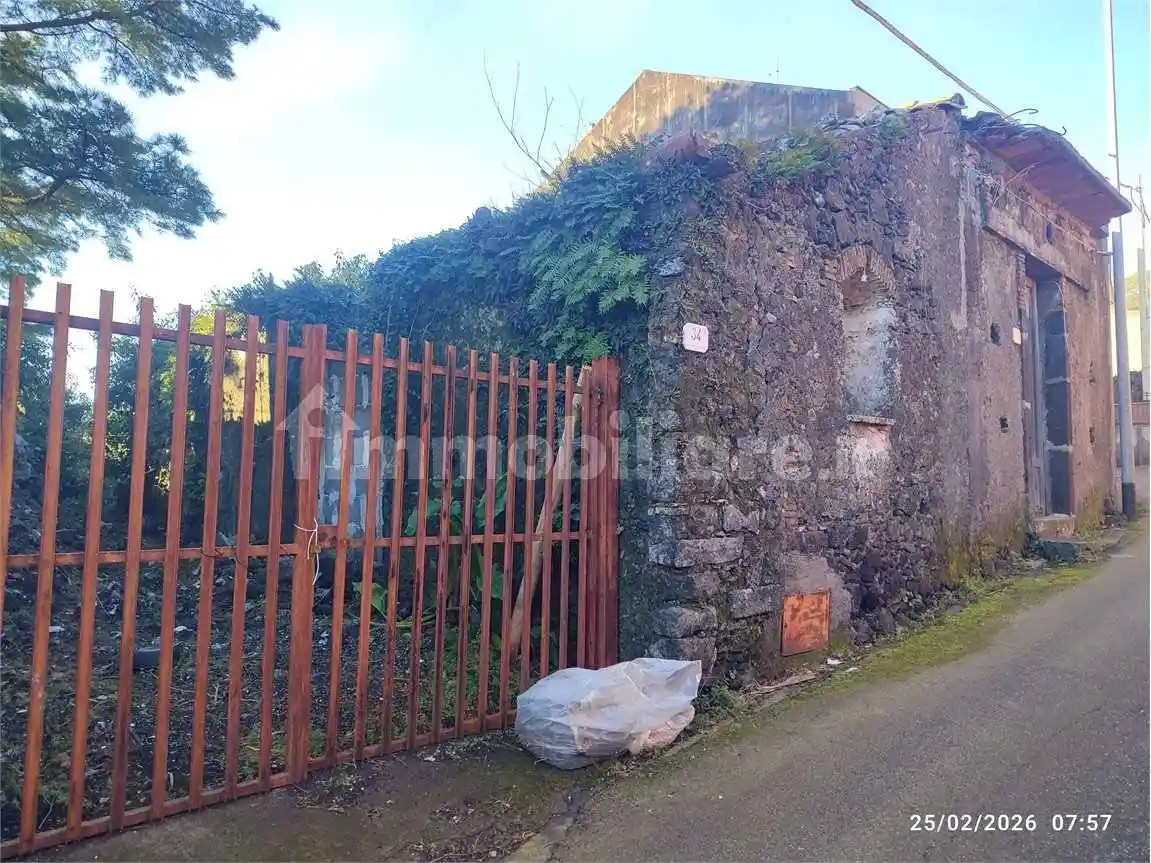 Rustico - Casale in vendita a Zafferana Etnea