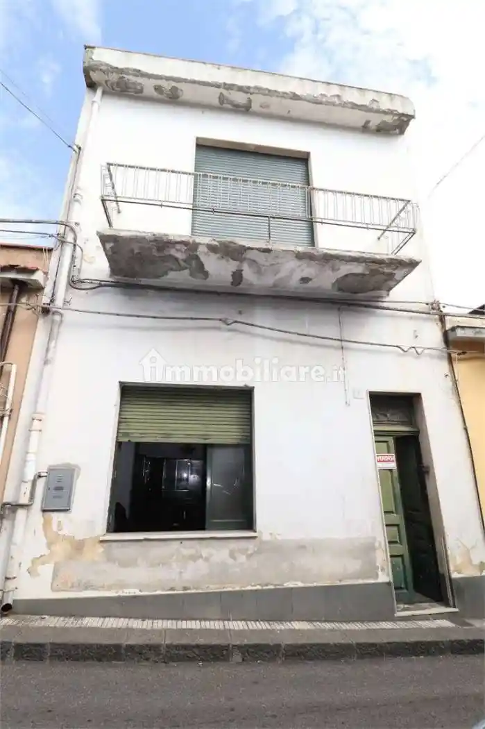 Casa indipendente in vendita a Santa Venerina