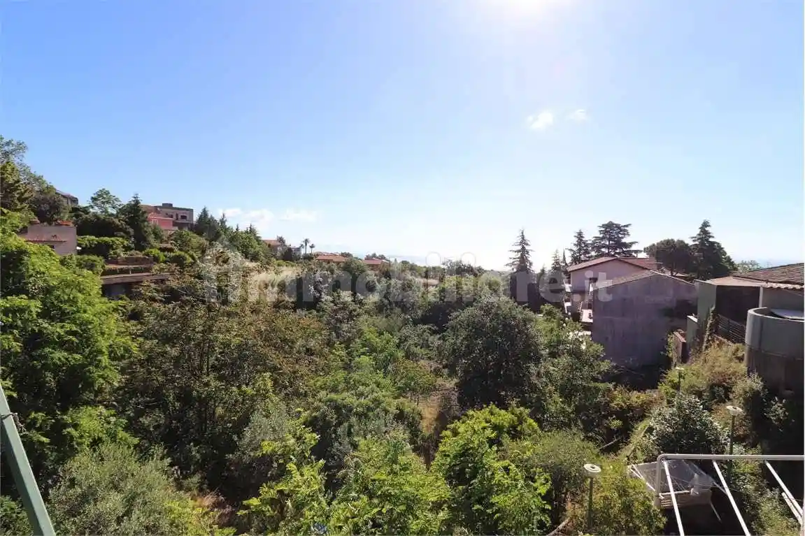 Casa indipendente in vendita a Zafferana Etnea
