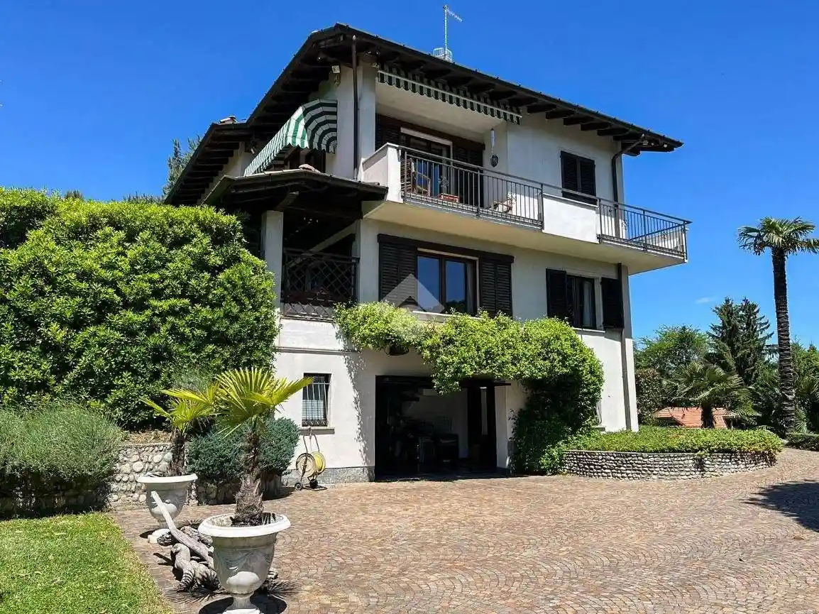 Appartamento in vendita a Varese