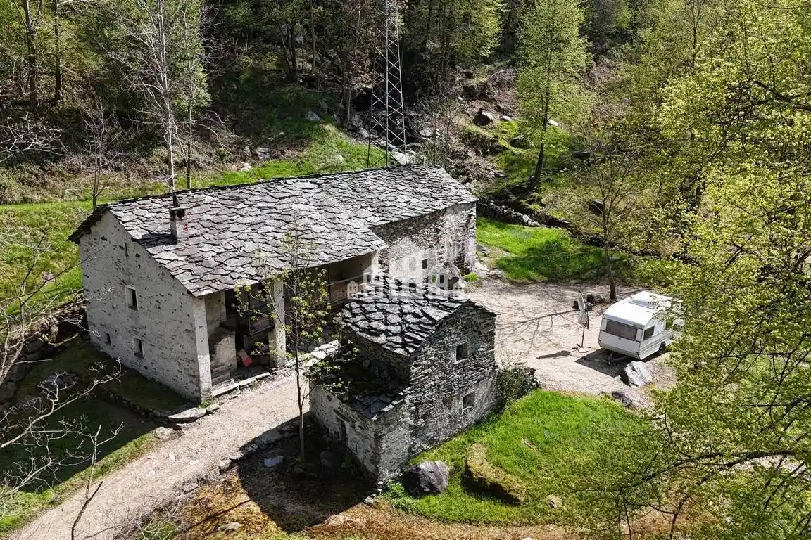Rustico - Casale in vendita a Traversella