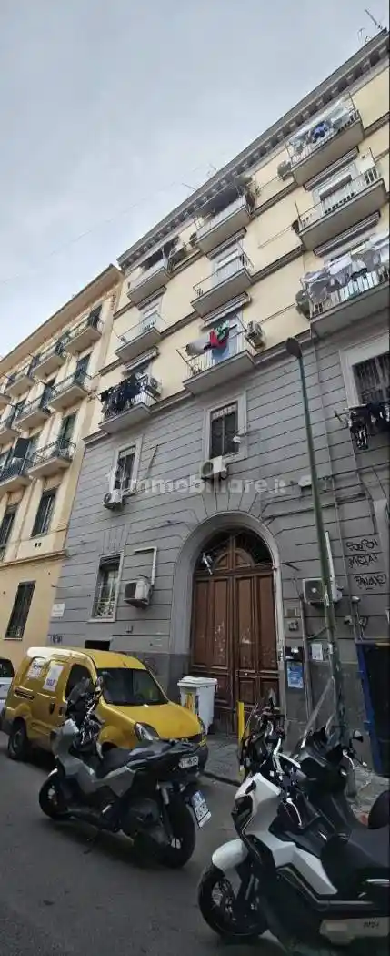 Appartamento in vendita a Napoli