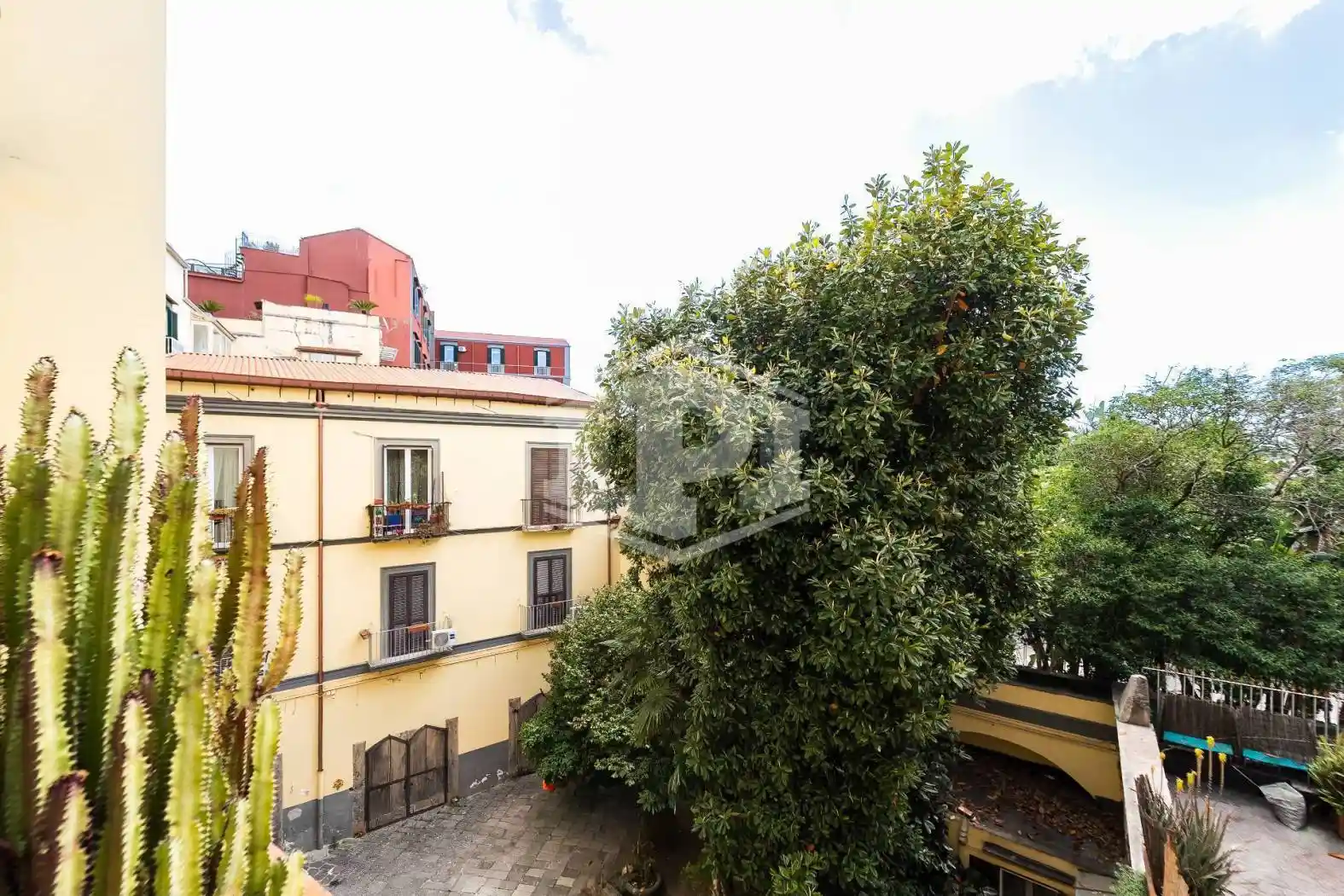 Appartamento in vendita a Napoli