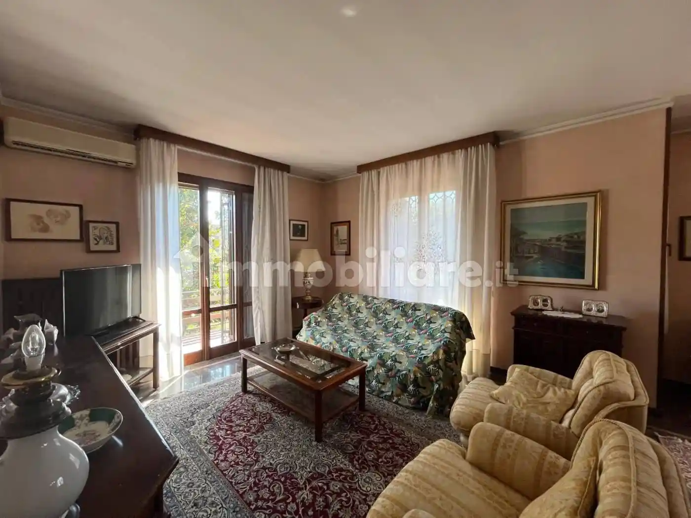 Villa in vendita a Carpi
