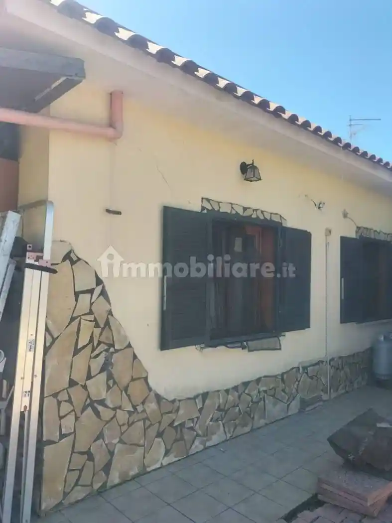 Villa in vendita a Ardea