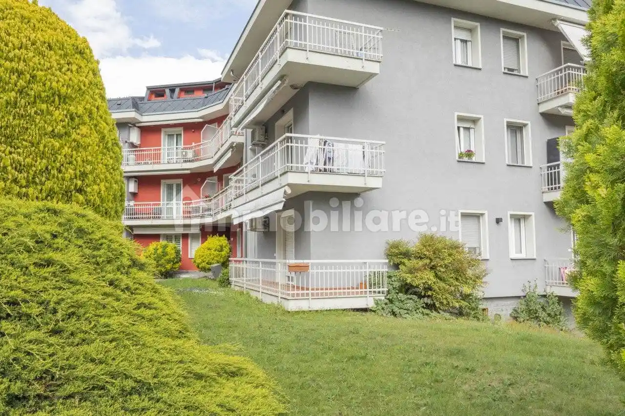 Appartamento in vendita a Borgosesia