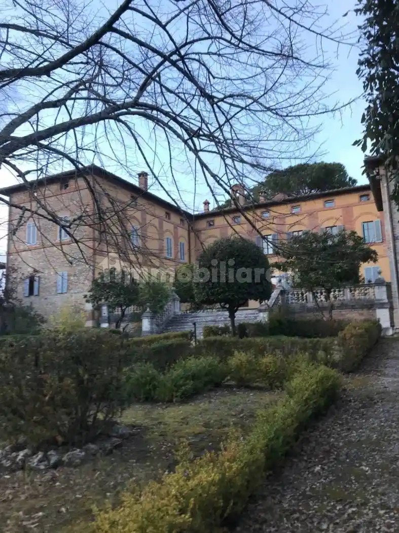 Villa in vendita a Siena