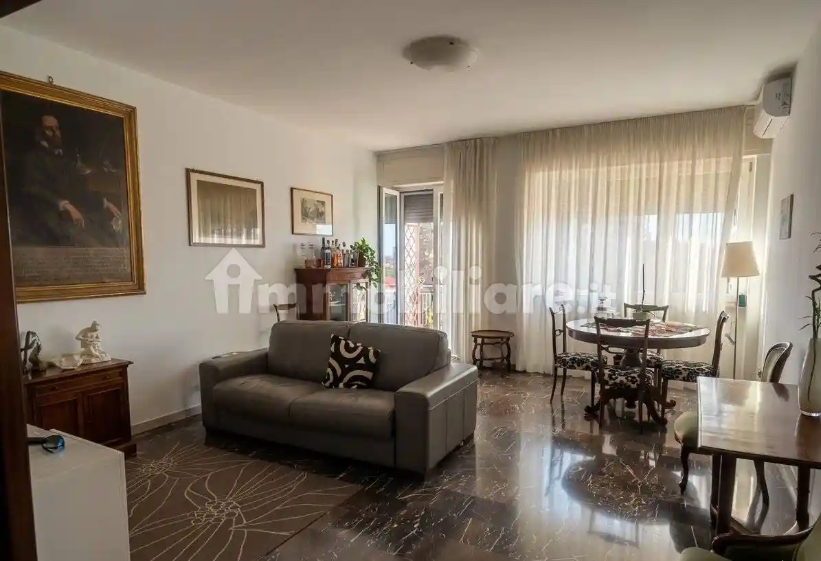 Appartamento in vendita a Livorno