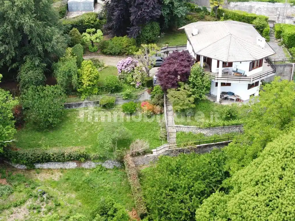 Villa in vendita a Colazza