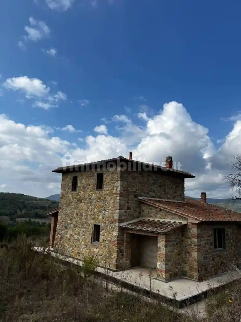 Villa in vendita a Bucine