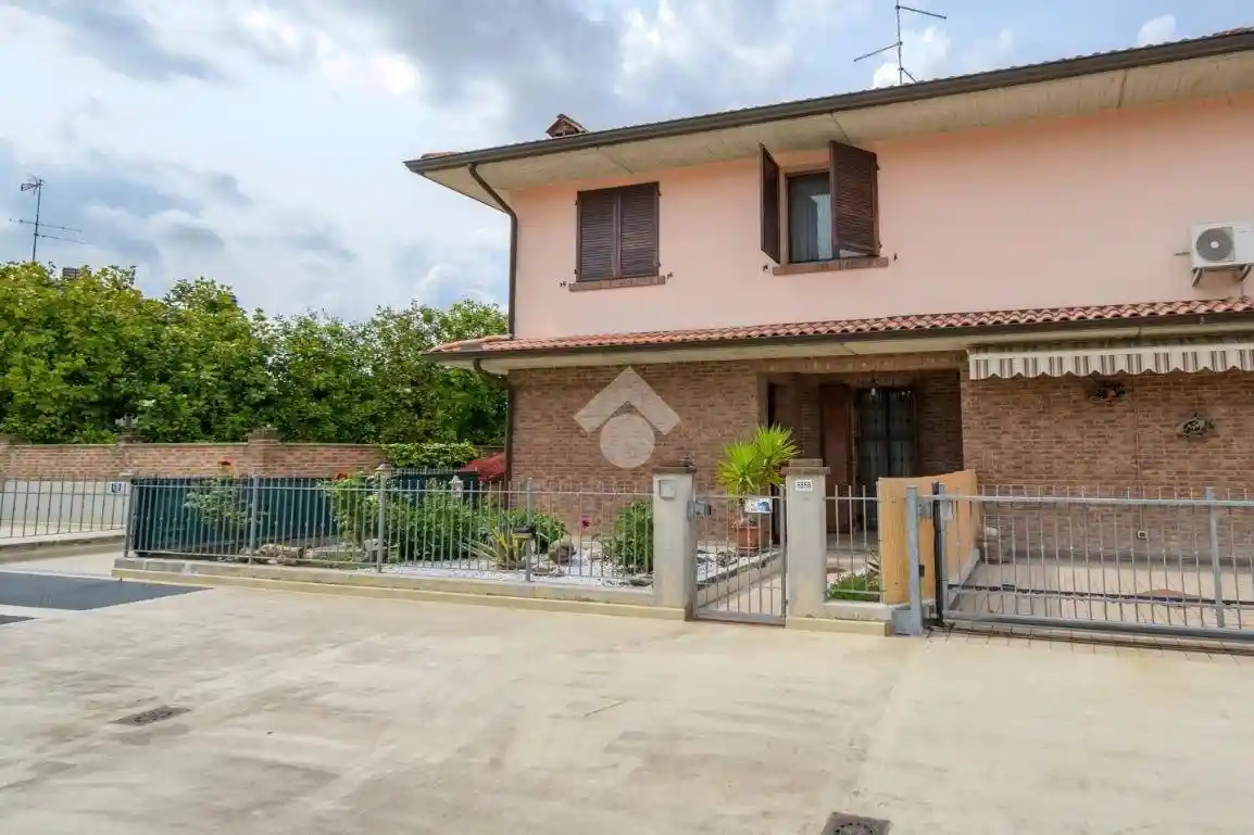 Villetta a schiera in vendita a Savignano sul Panaro