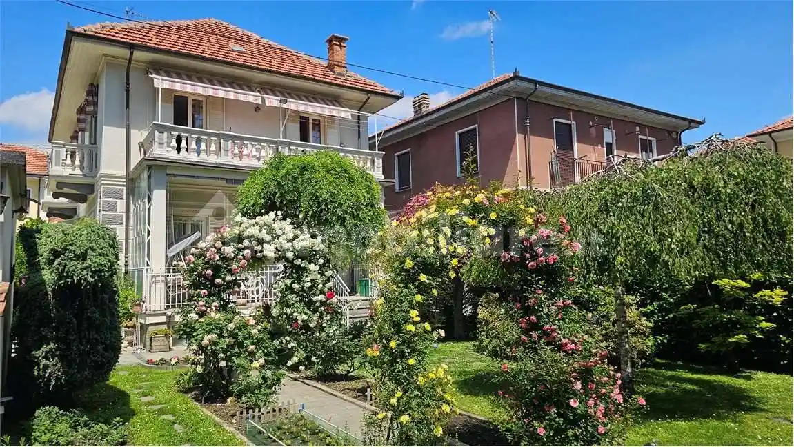 Villa in vendita a Pinerolo