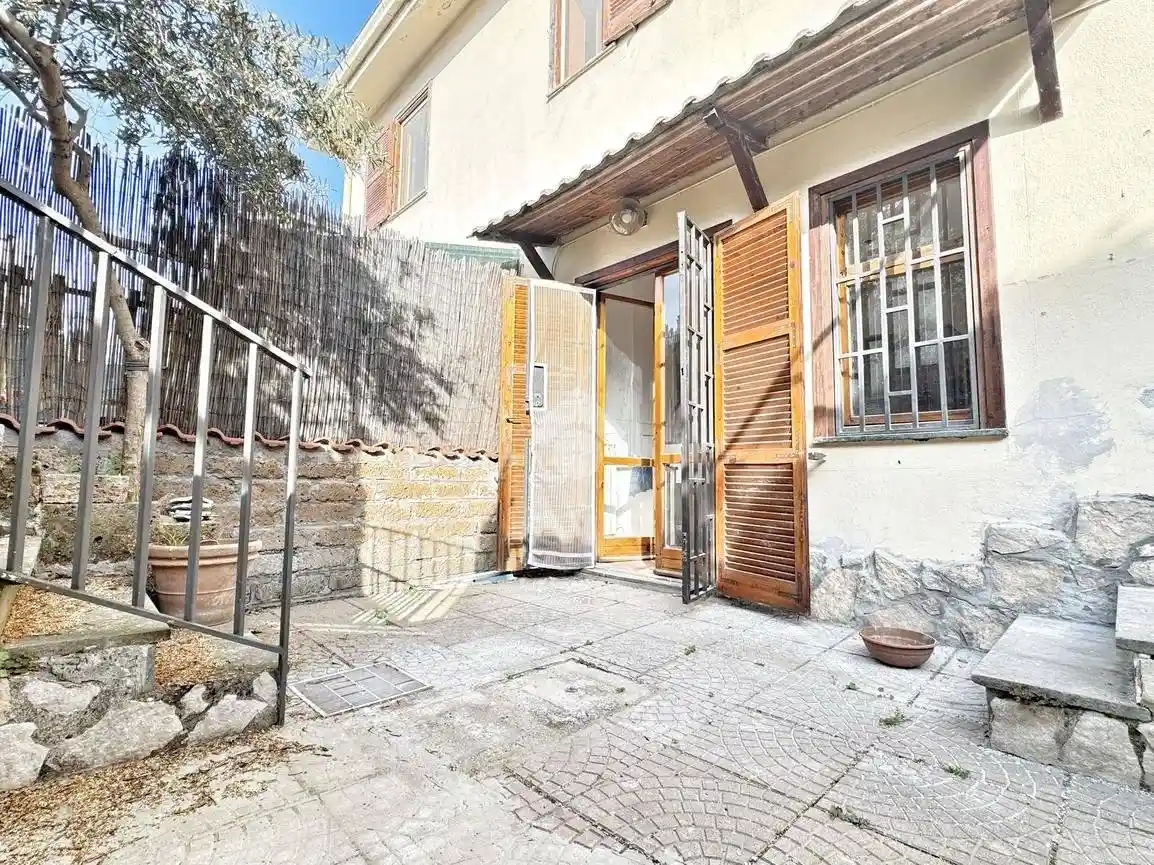 Appartamento in vendita a Anguillara Sabazia