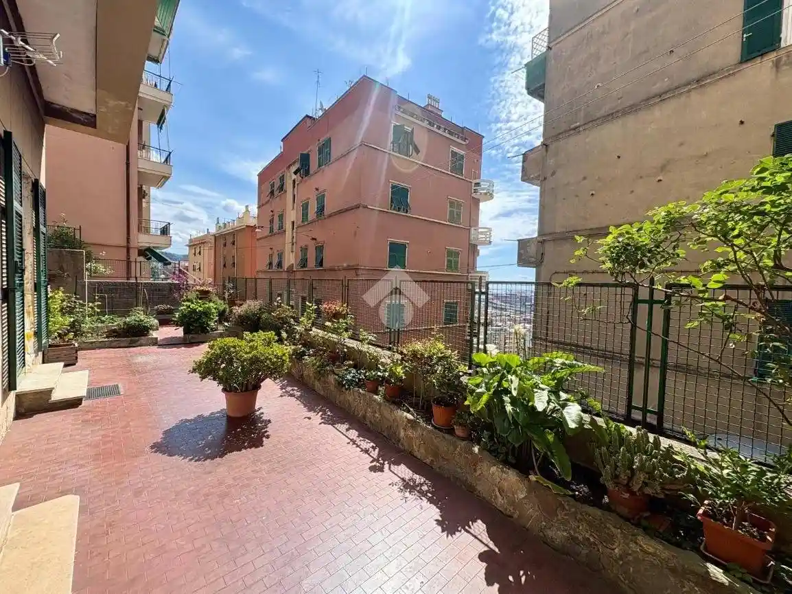 Appartamento in vendita a Genova