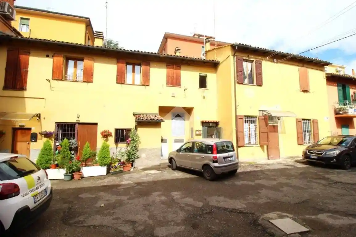 Appartamento in vendita a Bologna