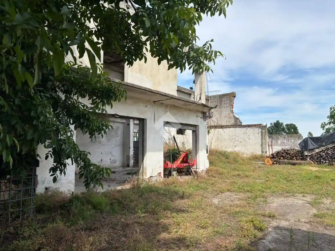 Rustico - Casale in vendita a Chivasso