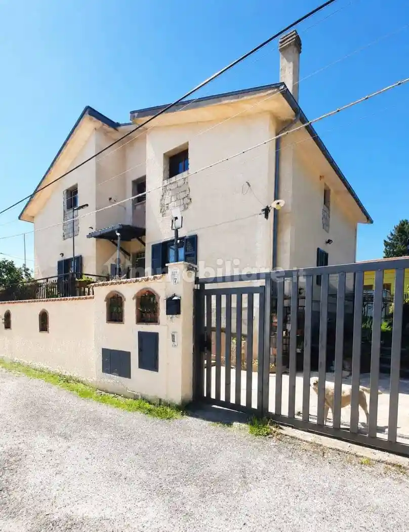 Villa in vendita a Scurcola Marsicana