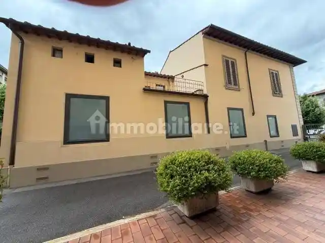 Palazzo - Edificio in affitto a Firenze