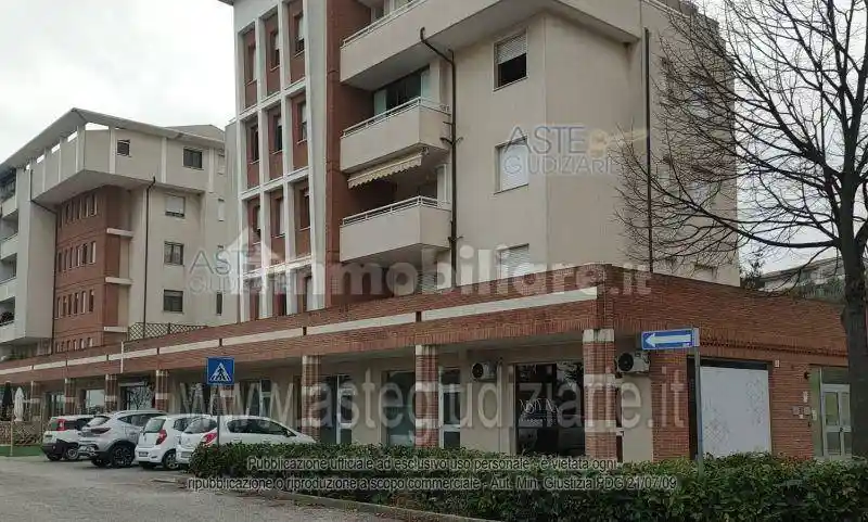 Appartamento in vendita a Nereto