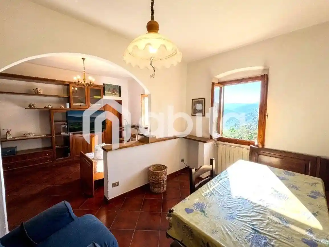 Appartamento in vendita a Cavriglia