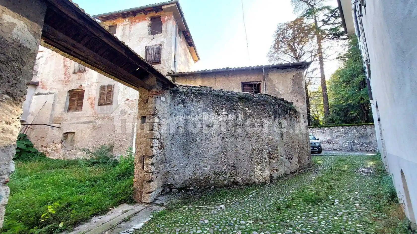 Villa in vendita a Ala