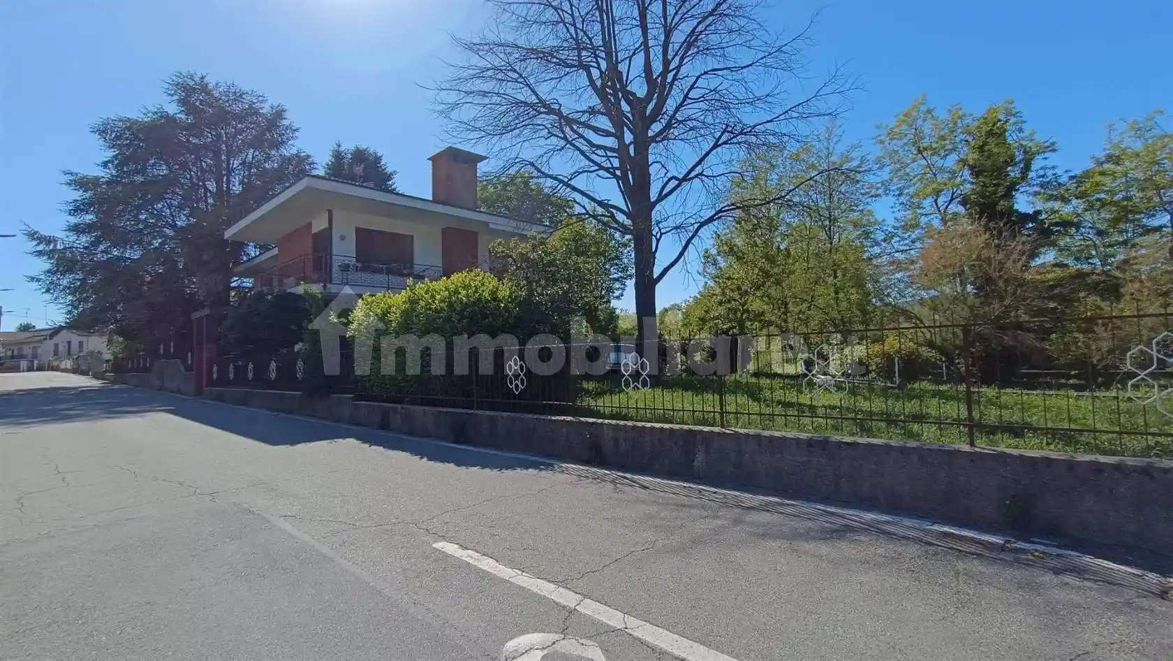 Villa in vendita a Oleggio Castello